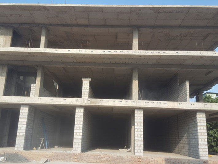 Showrooms in Bodakdev - On site update